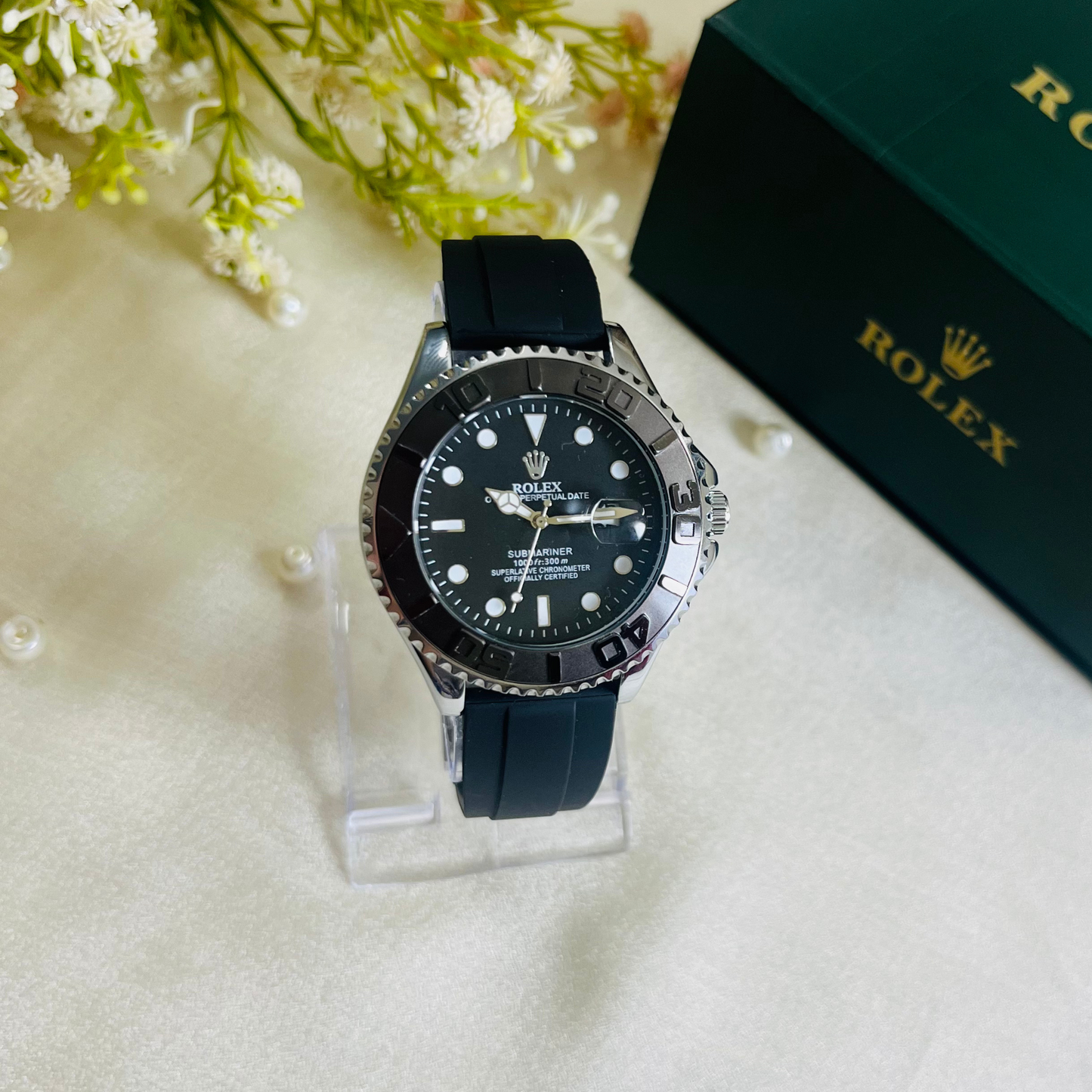 Rolex submariner strap Watch with silver rotating