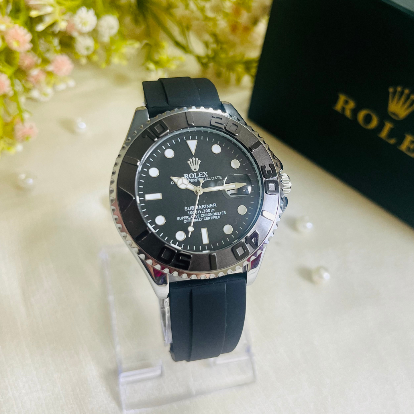 Rolex submariner strap Watch with silver rotating