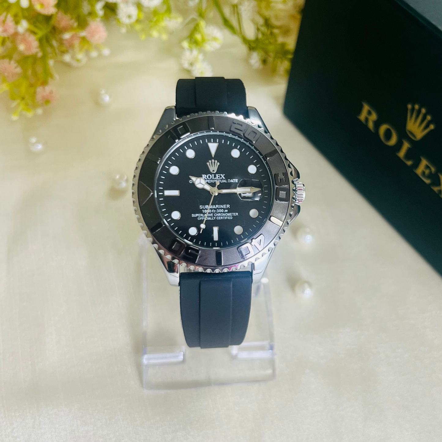 Rolex submariner strap Watch with silver rotating